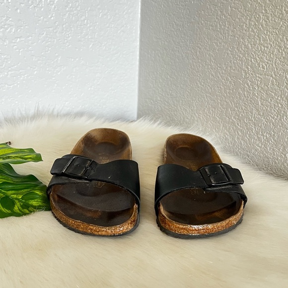 Birkenstock Madrid Black Sandals - Picture 6 of 10